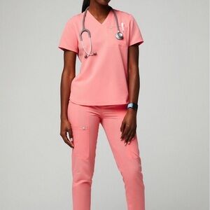 Fabletics Coral Scrub Set